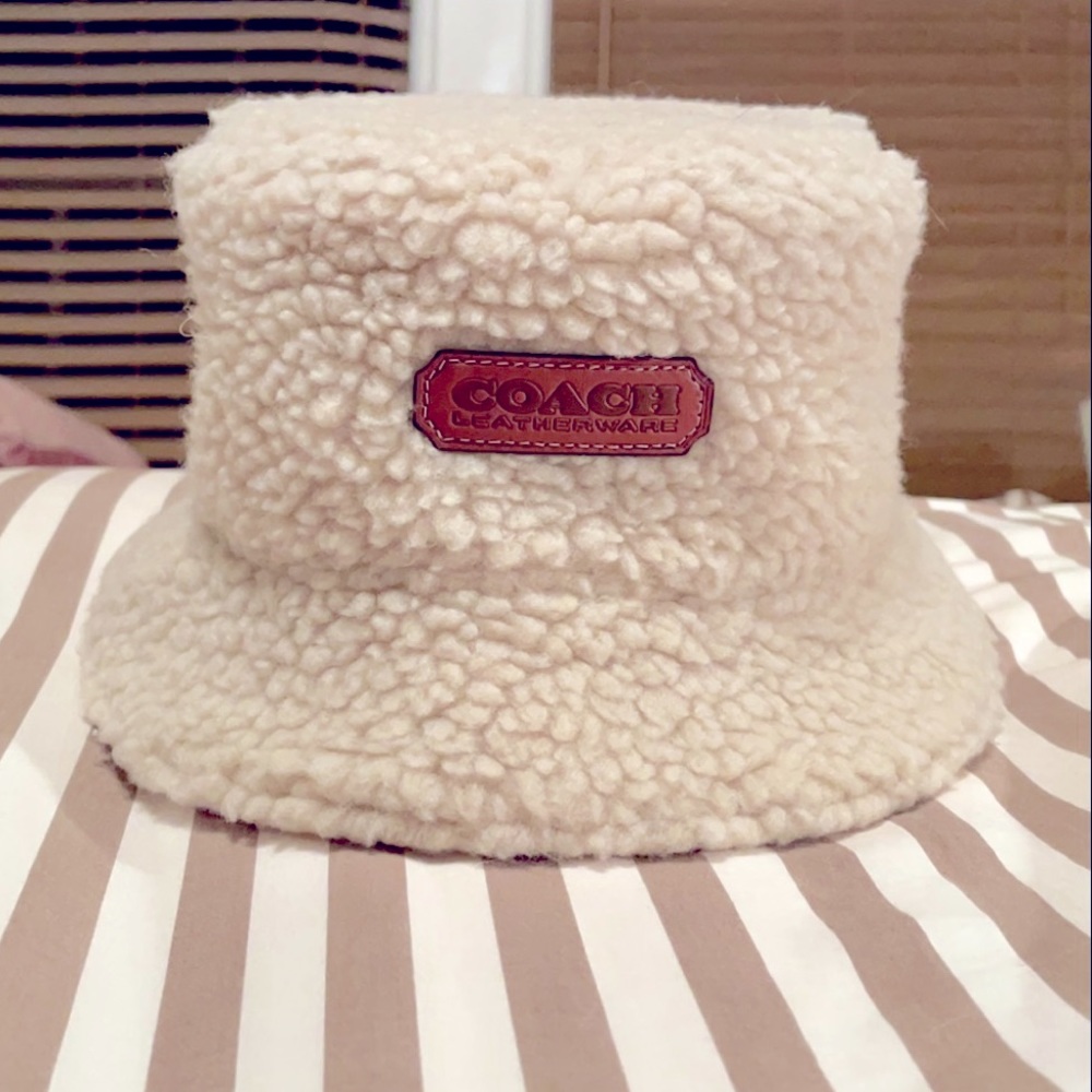 COACH Sherpa Bucket Hat- 2021 Sold Out